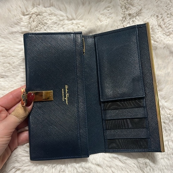 Salvatore Ferragamo Navy Blue Leather Gancini Bit Continental Long Wallet - Picture 5 of 9